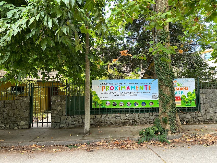 Casa Escuela Splash