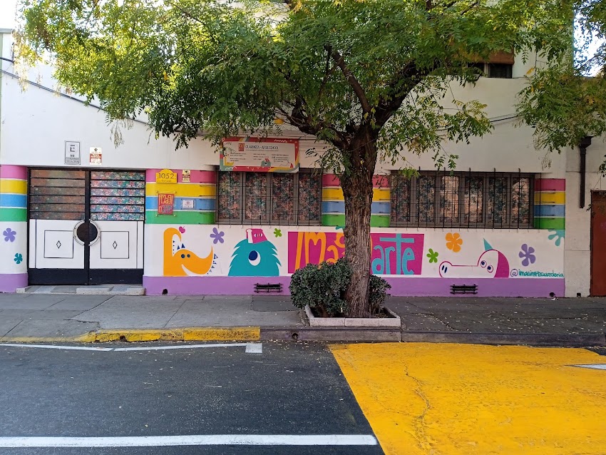 ImaginArte Guardería/After School. Santiago centro (Serrano 1052). Atiende niños desde los dos años hasta los Diez años,