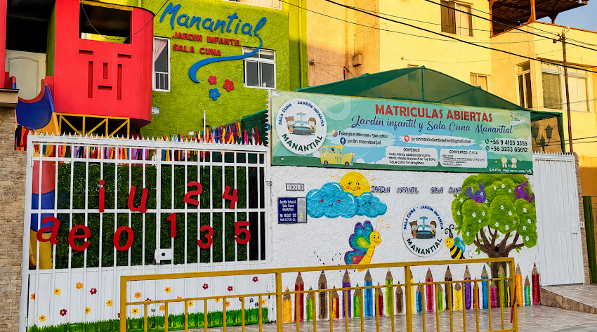 JARDÍN INFANTIL Y SALA CUNA MANANTIAL