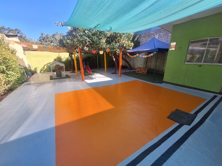 JARDIN INFANTIL Y SALA CUNA RAYITO DE SOL