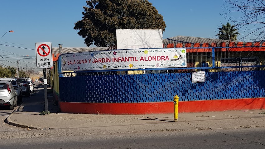 Sala Cuna y Jardín Infantil “Alondra”