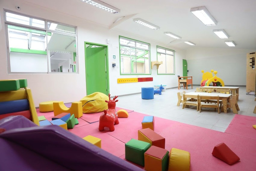 Sala Cuna y Jardin Infantil Capullitos