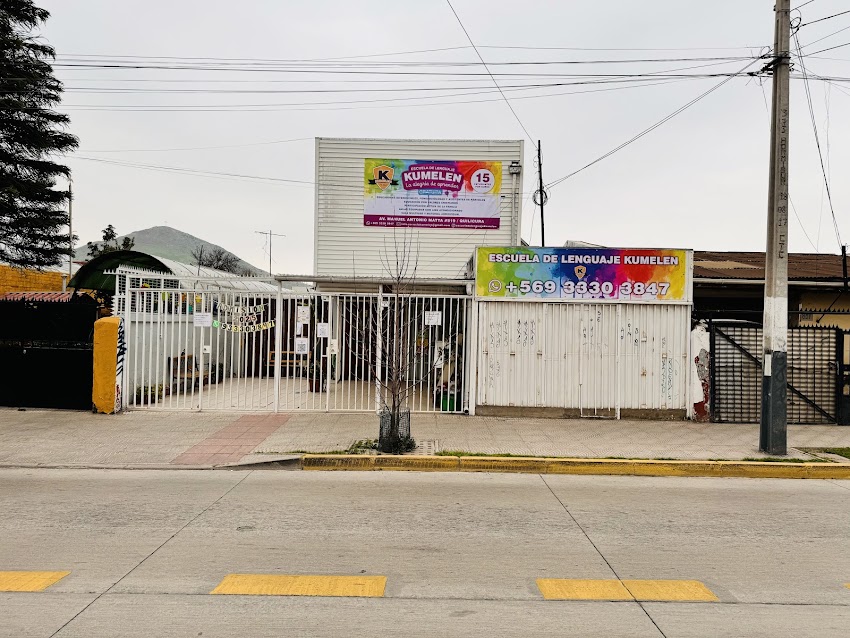 Escuela de Lenguaje Kumelen