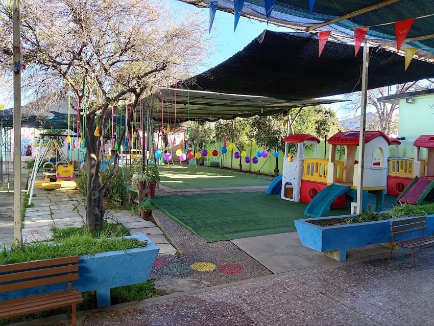 Jardín y Sala Cuna – Cajita Musical 🎶