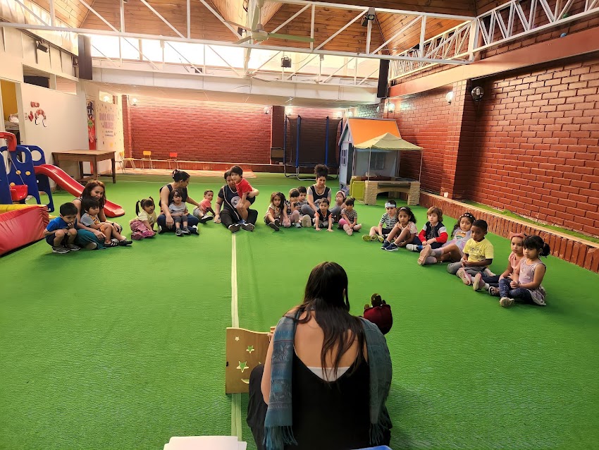La Universidad de los Niños spa