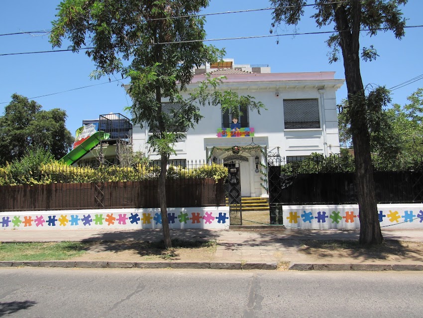 Sala Cuna y Jardín Infantil Peque Genios