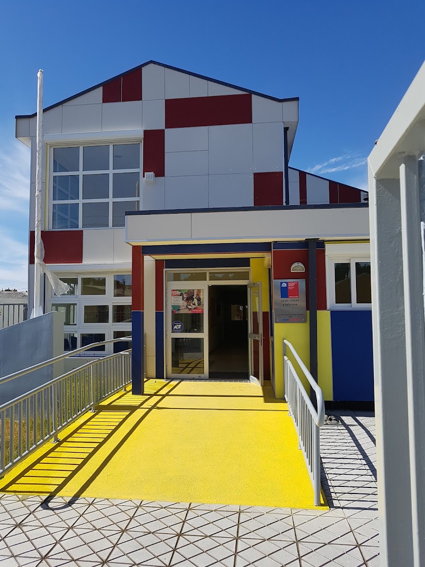 Jardin Infantil Cardenal Raul Silva H.