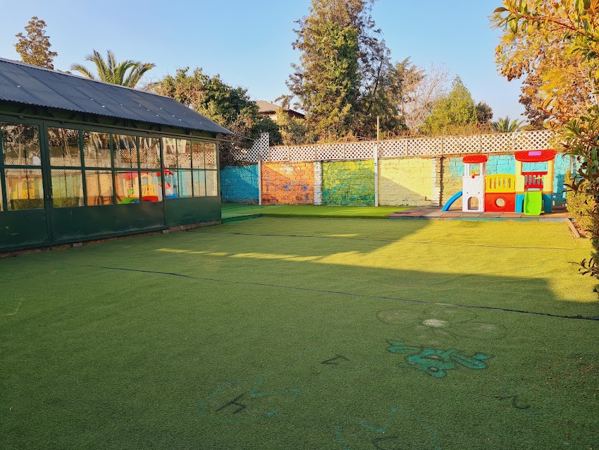 Jardin Infantil Little Dinosaurs